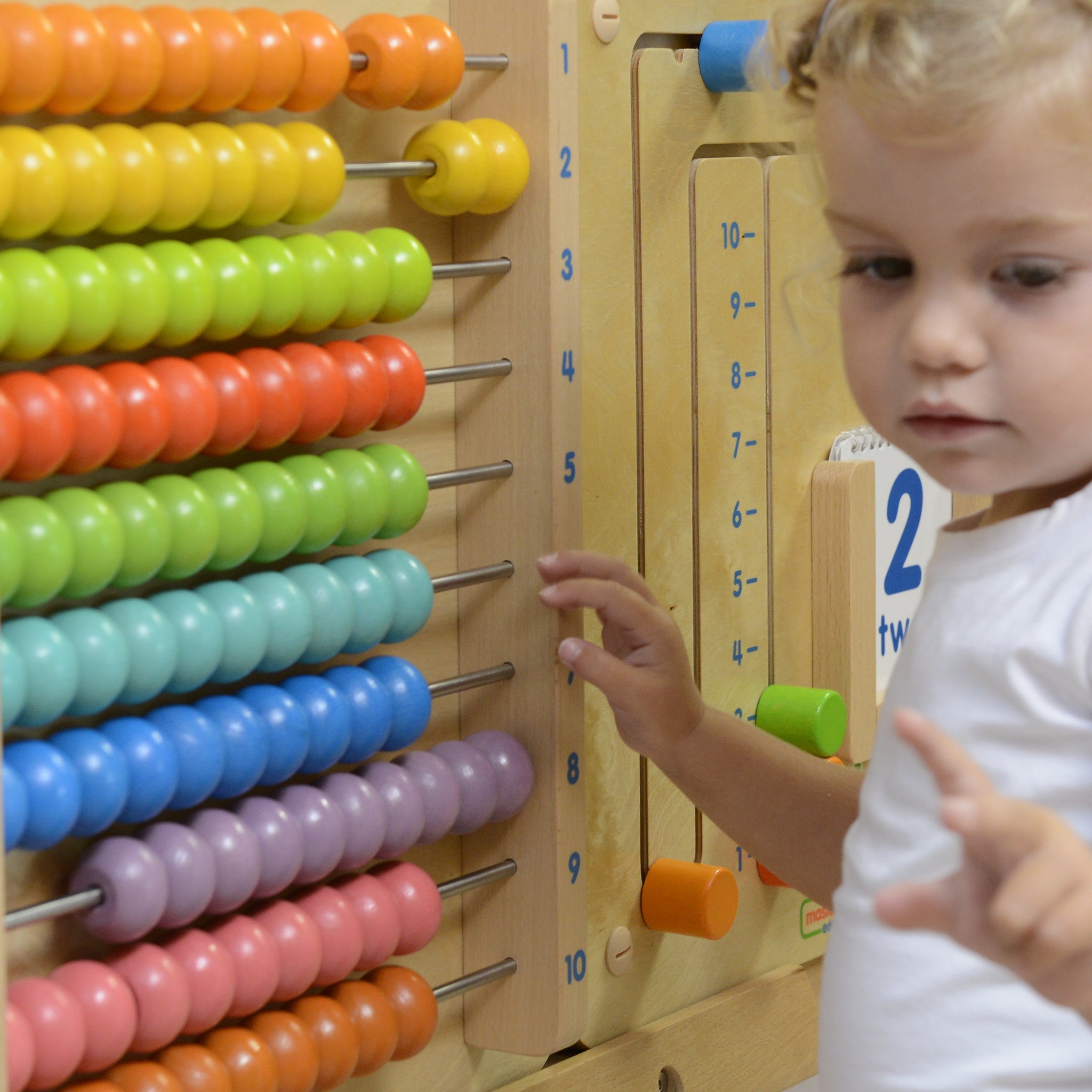 Masterkidz Wall Elements - 1-100 Counting Beads Giant Abacus